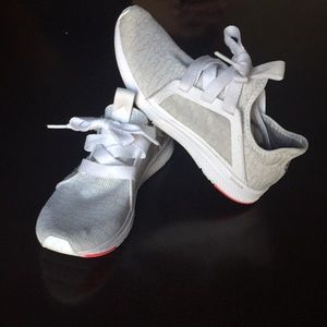 Adidas Running Edge Luxe